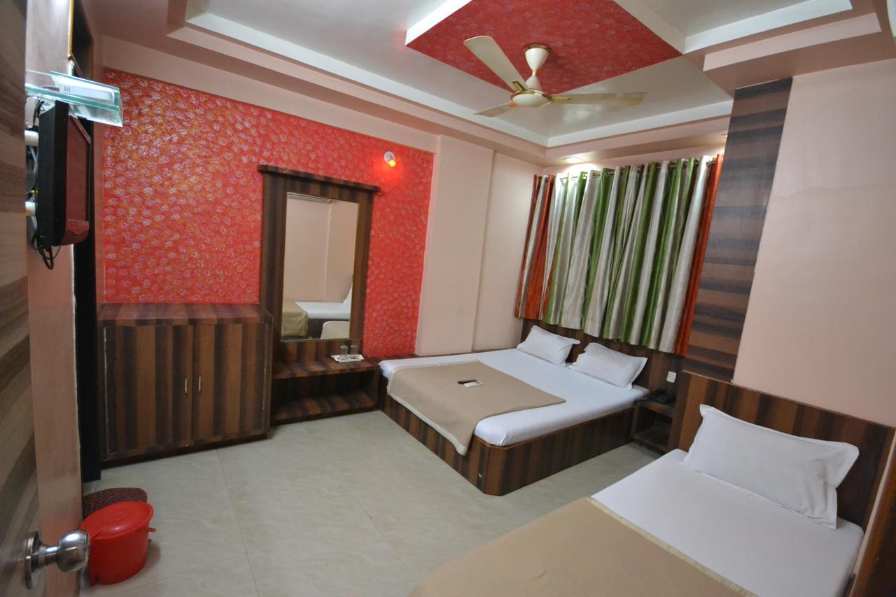 Hotel Sai Hari Prasad Shirdi Luaran gambar